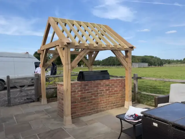 BBQ Shelter oak frame